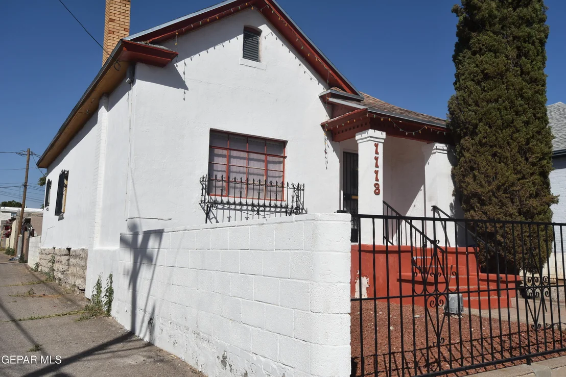 Photo of 1113 N Octavia Street