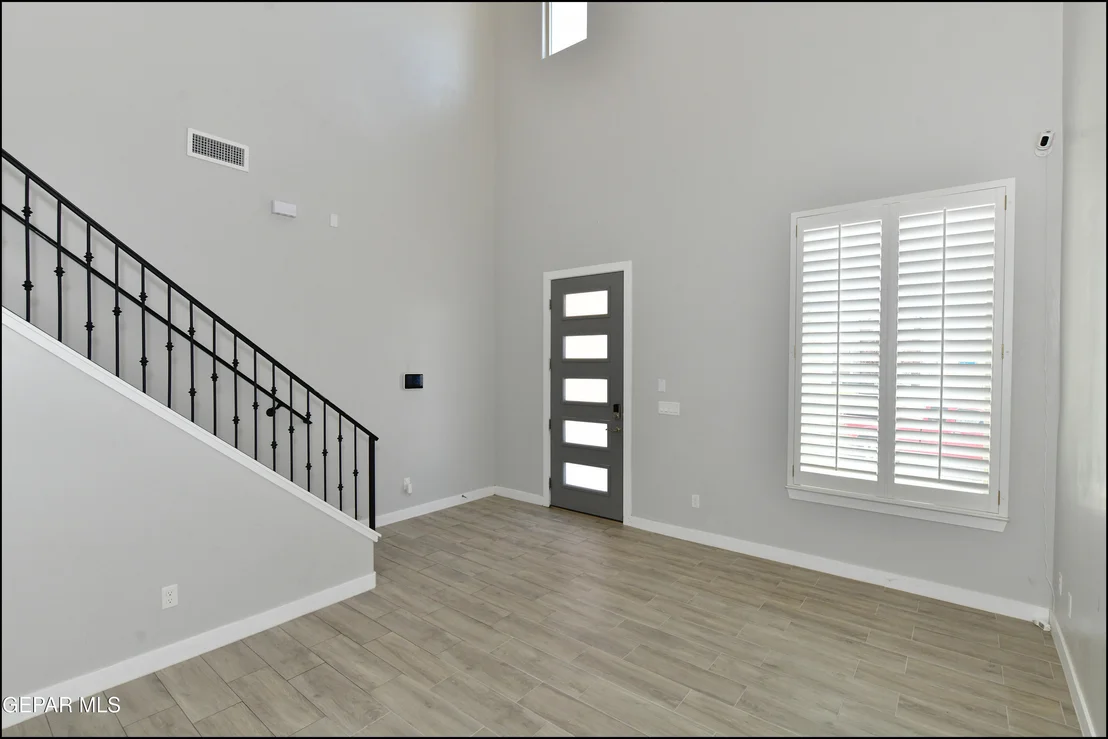 Photo of 205 ANGLESY Place