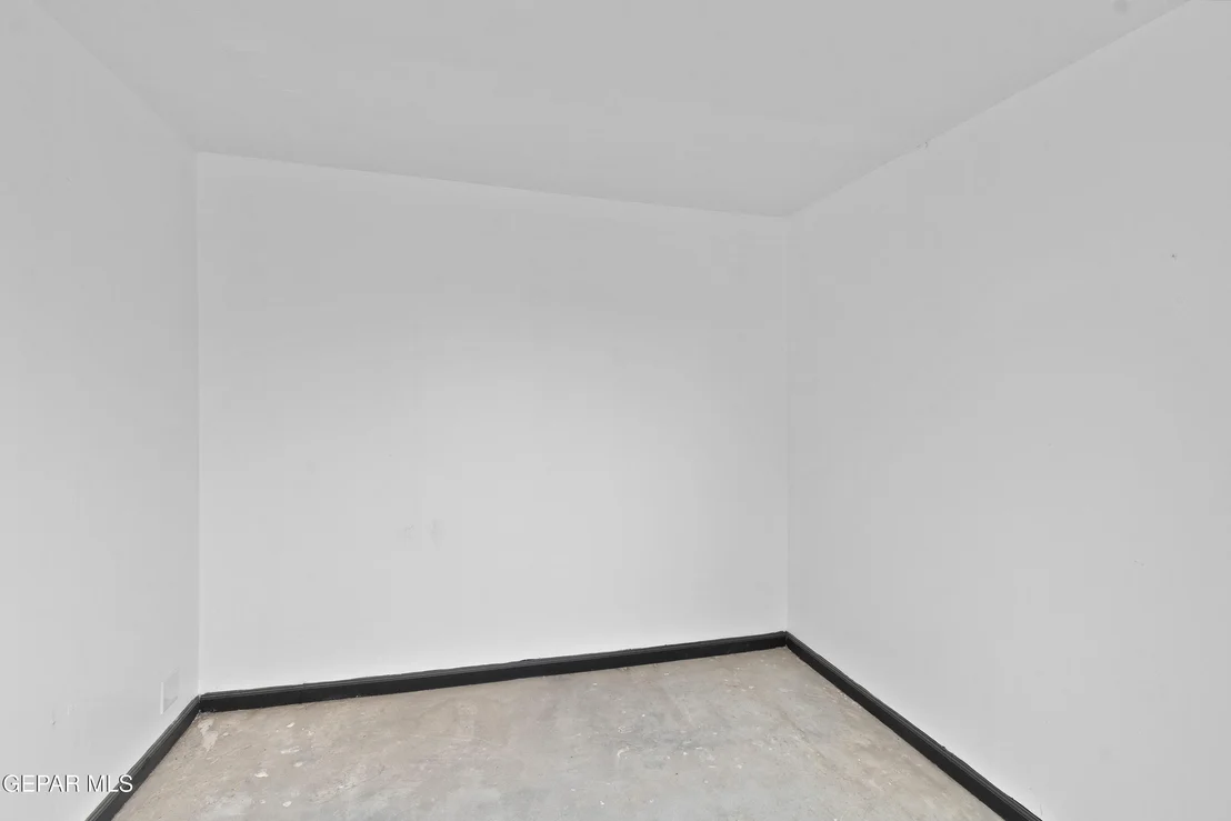 Photo of 3719 Jackson ave Avenue