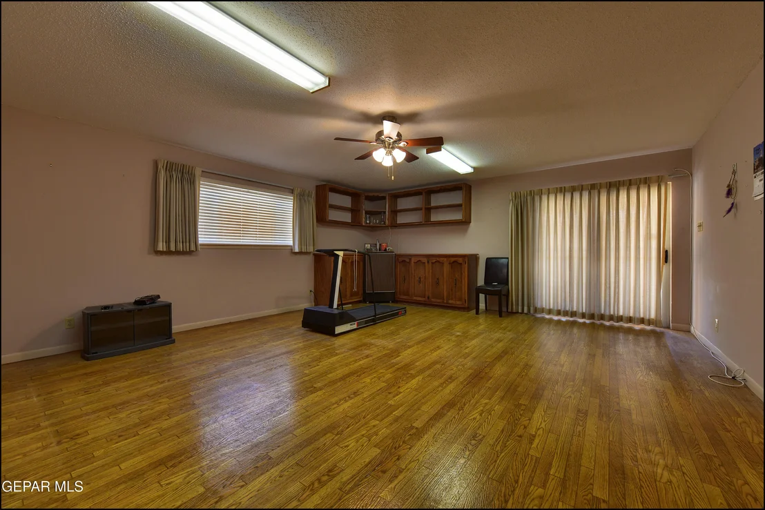 Photo of 8904 METTLER Drive