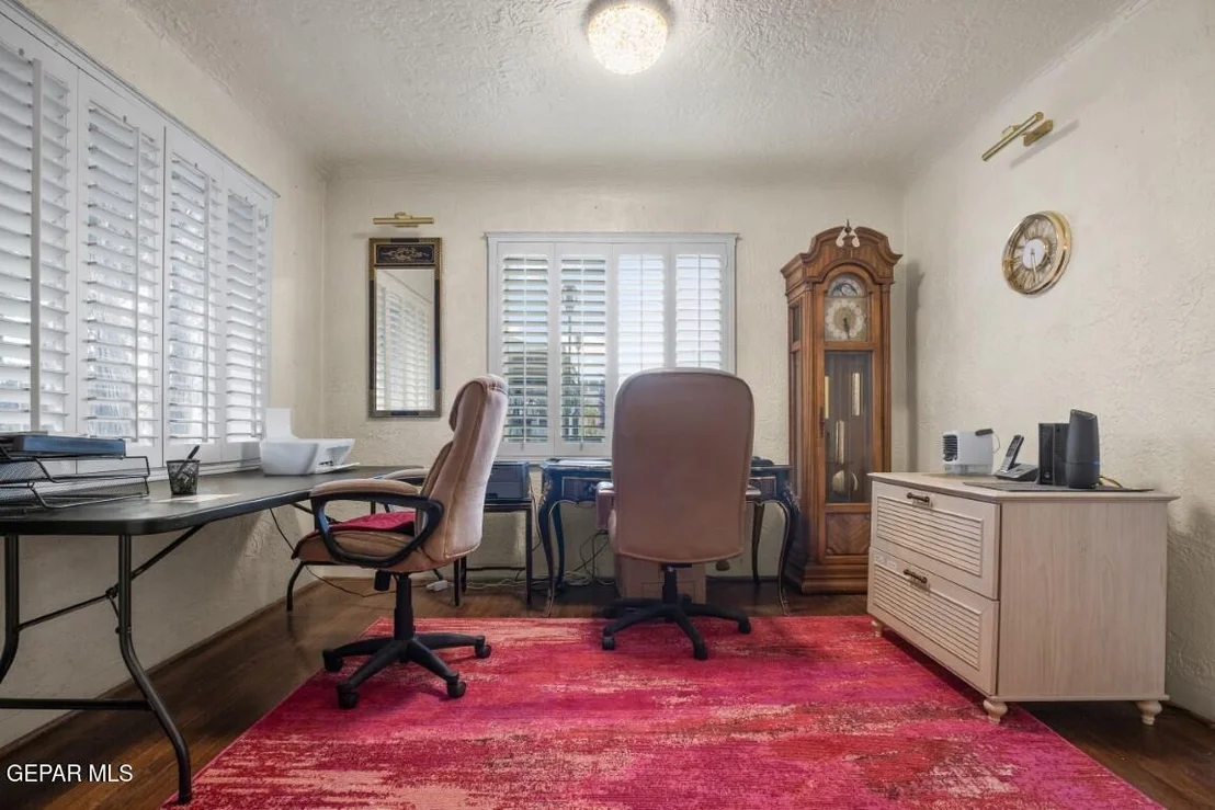 Photo of 607 Mesita Drive