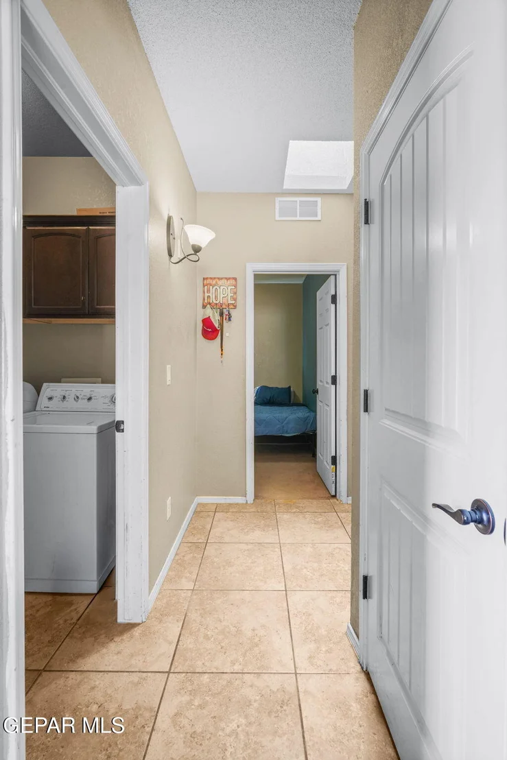 Photo of 3281 GARDEN POINT Drive