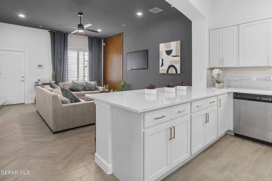 Photo of 432 Plateau Drive