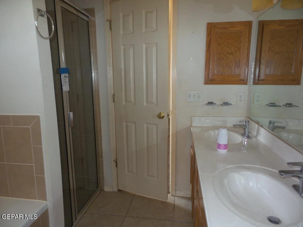 Photo of 3204 Olive Point Drive