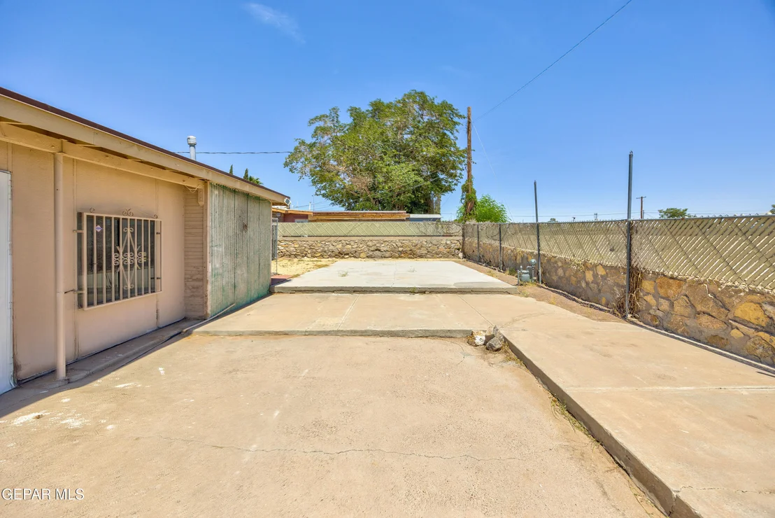 Photo of 8200 SANDLAND Drive