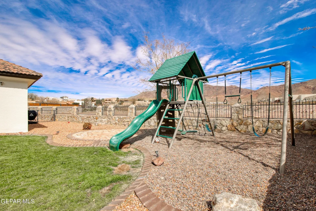 Photo of 6292 FRANKLIN DOVE Avenue