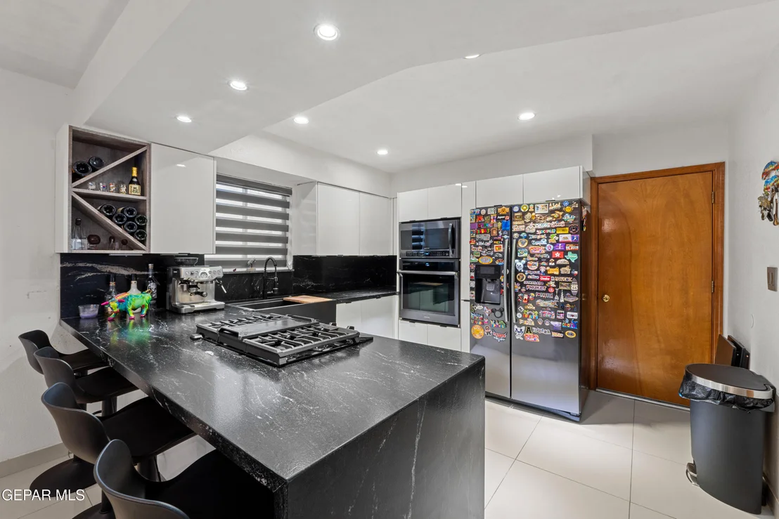 Photo of 6913 Crown Ridge Drive