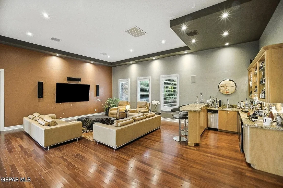 Photo of 324 WILD WILLOW Drive