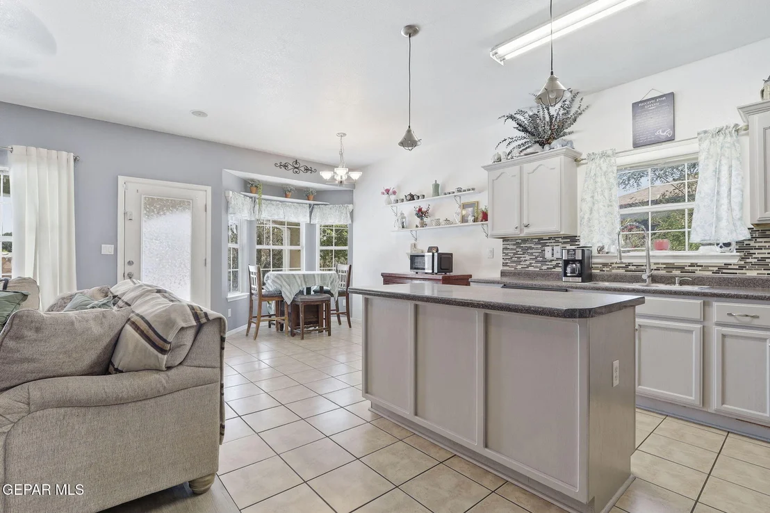 Photo of 12720 SETTING SUN Drive