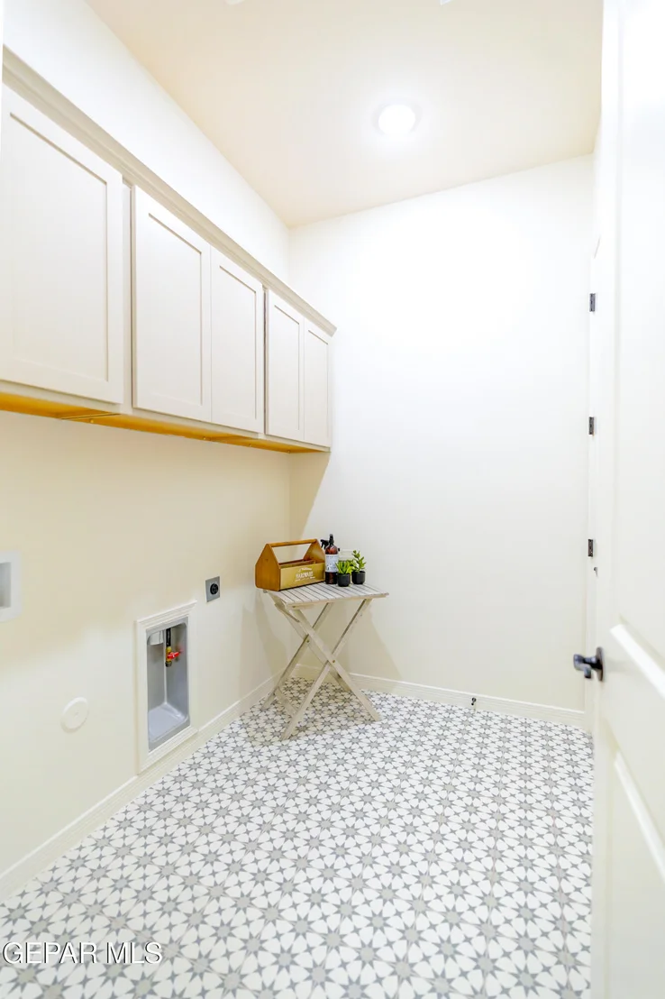 Photo of 13485 Emerald High Street