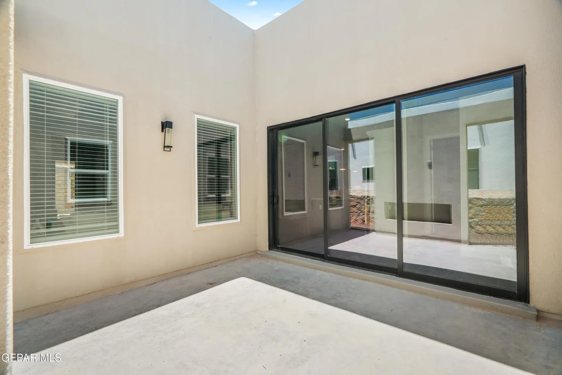 Photo of 808 Fairford Place
