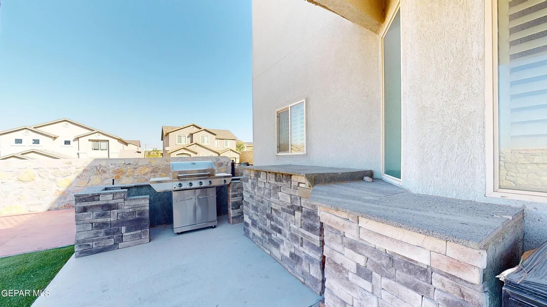 Photo of 13870 SUMMER Way