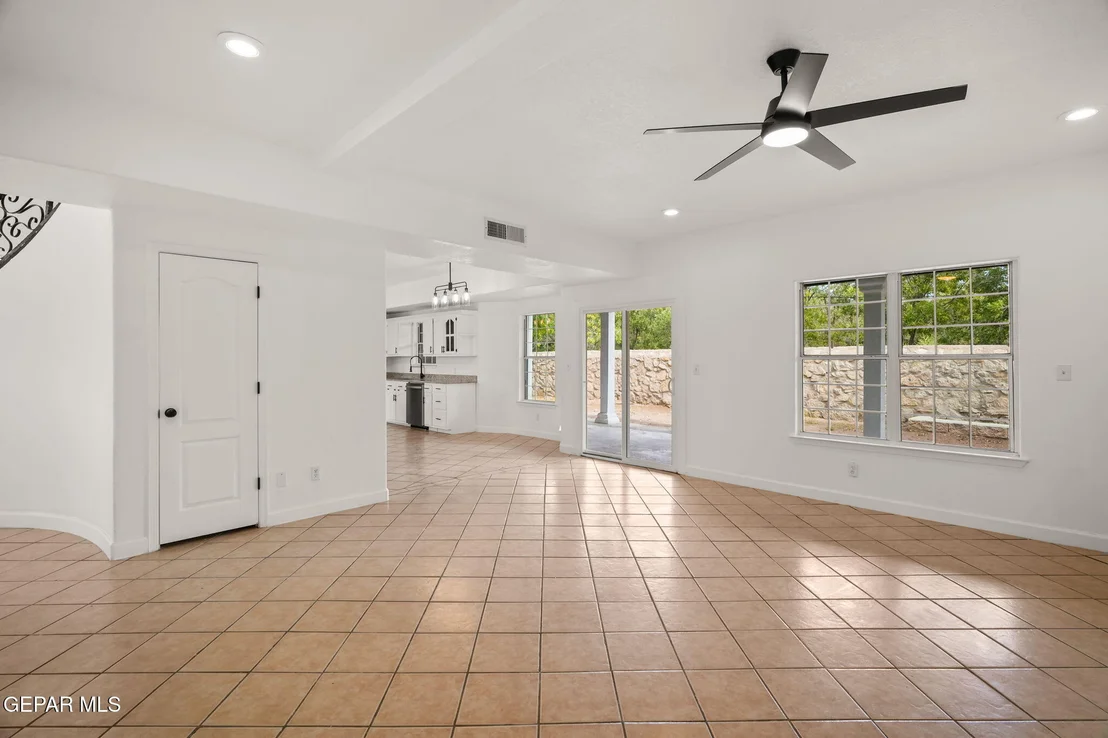 Photo of 12385 Orchard Park