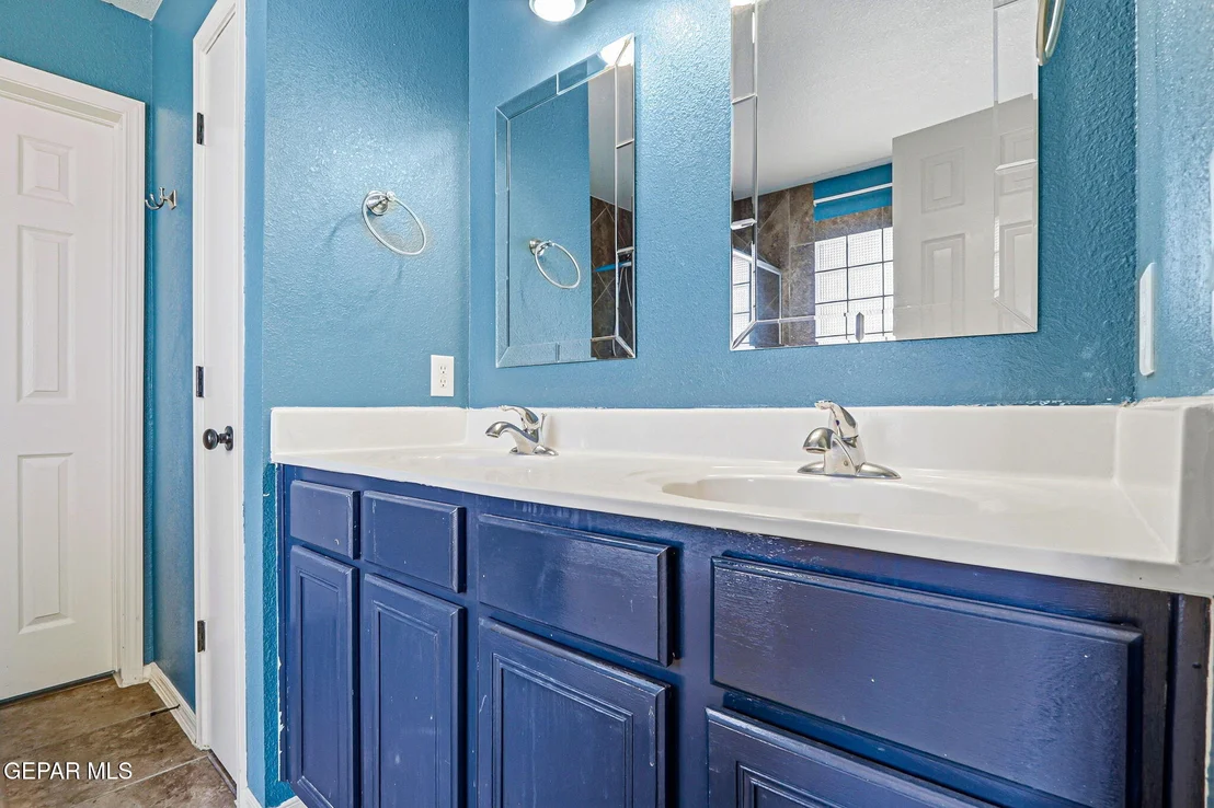 Photo of 14204 OTTER POINT Court