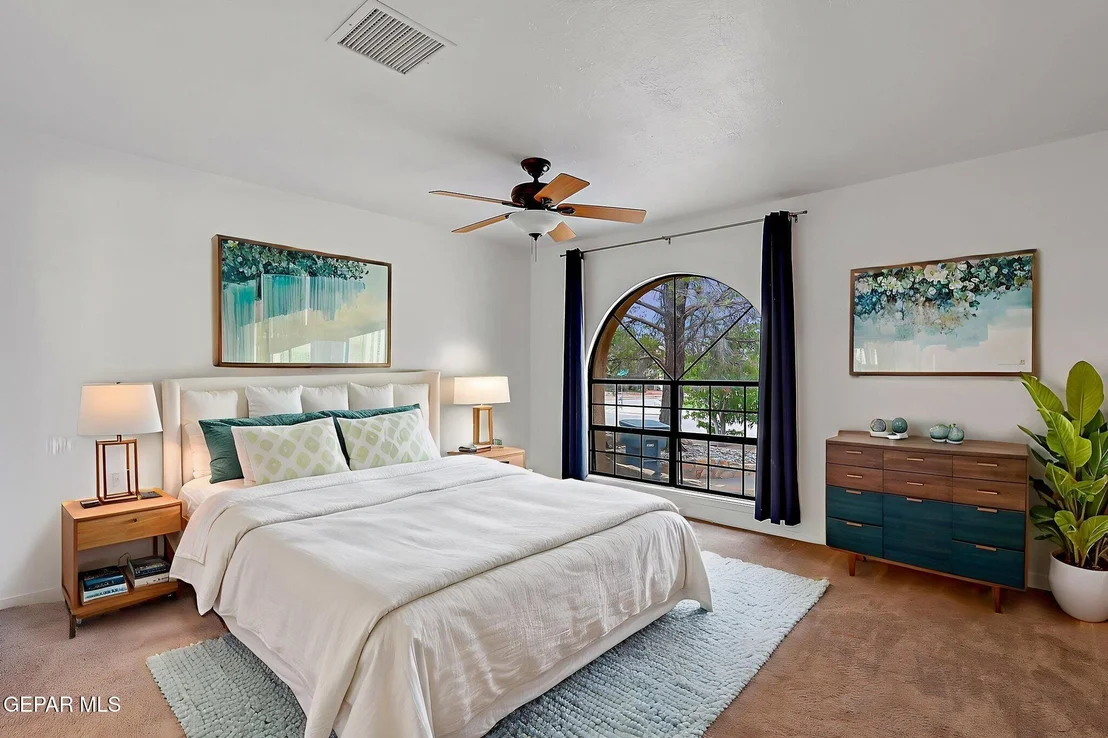 Photo of 11604 Cedar crest Drive