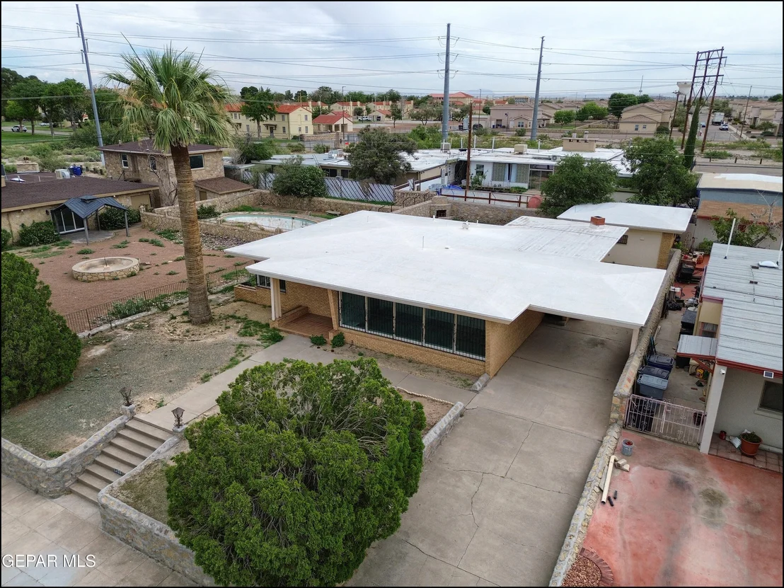 Photo of 2420 HAWLEY Circle