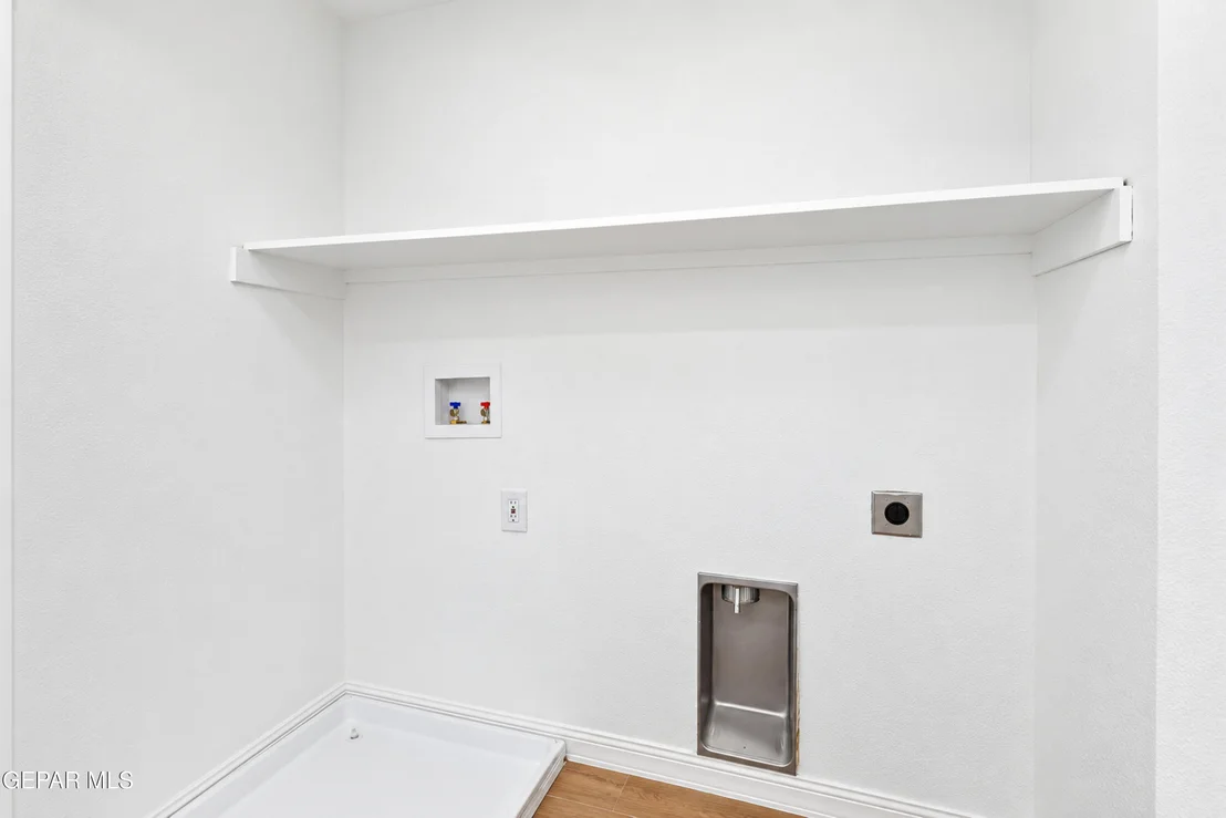 Photo of 817 Jones Point Place