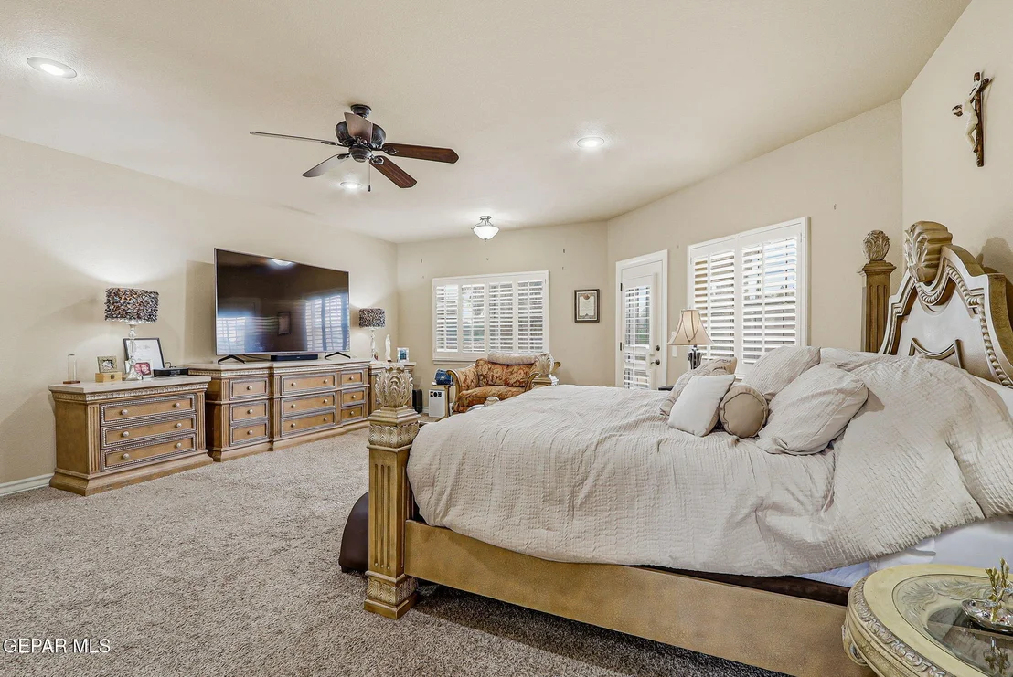 Photo of 609 MEADOW WILLOW Drive