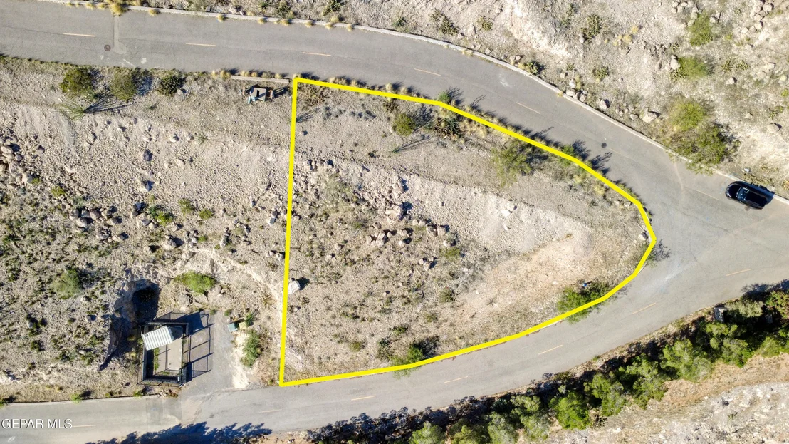 Photo of 17 Apache Crest Drive