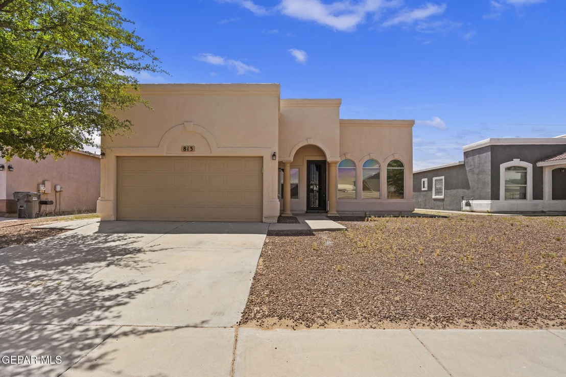Photo of 813 Desert Bush Drive