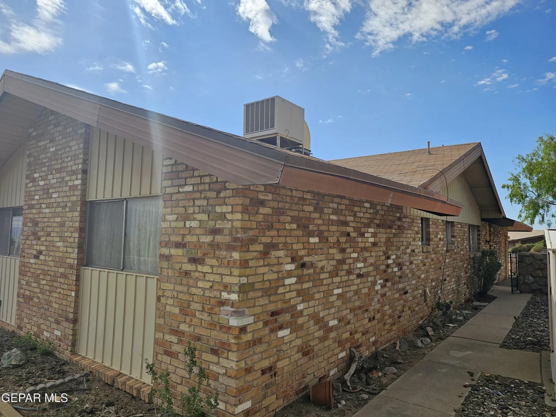 Photo of 3101 Parknorth Drive
