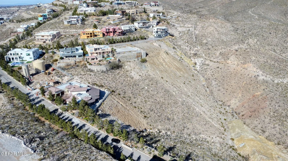 Photo of 40 SIERRA CREST Drive
