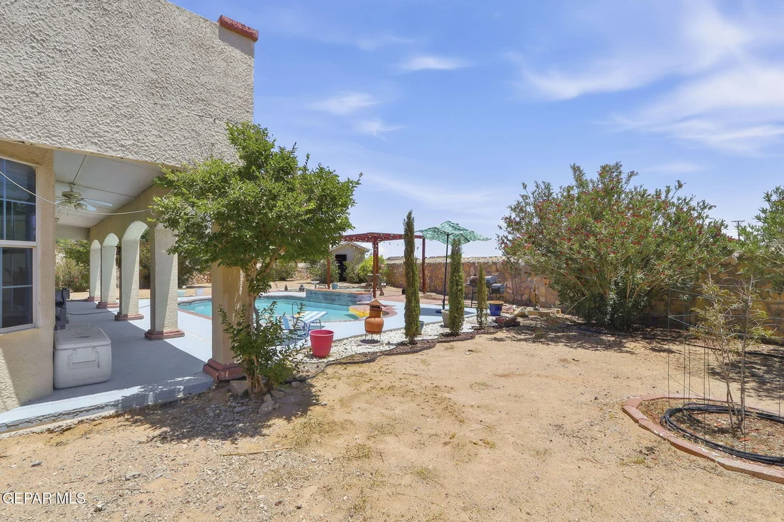 Photo of 12720 SETTING SUN Drive