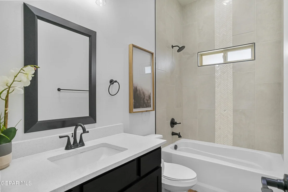 Photo of 11468 PARK Lane