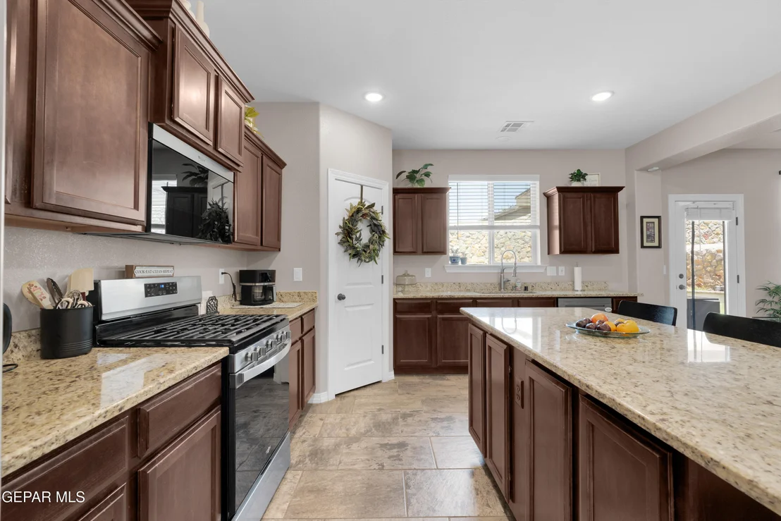 Photo of 7837 ENCHANTED RIDGE Drive
