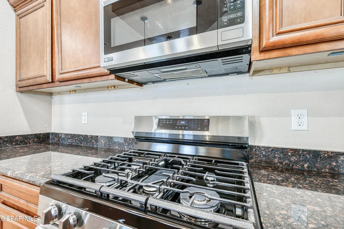 Photo of 12152 CHAPEL HILL Road