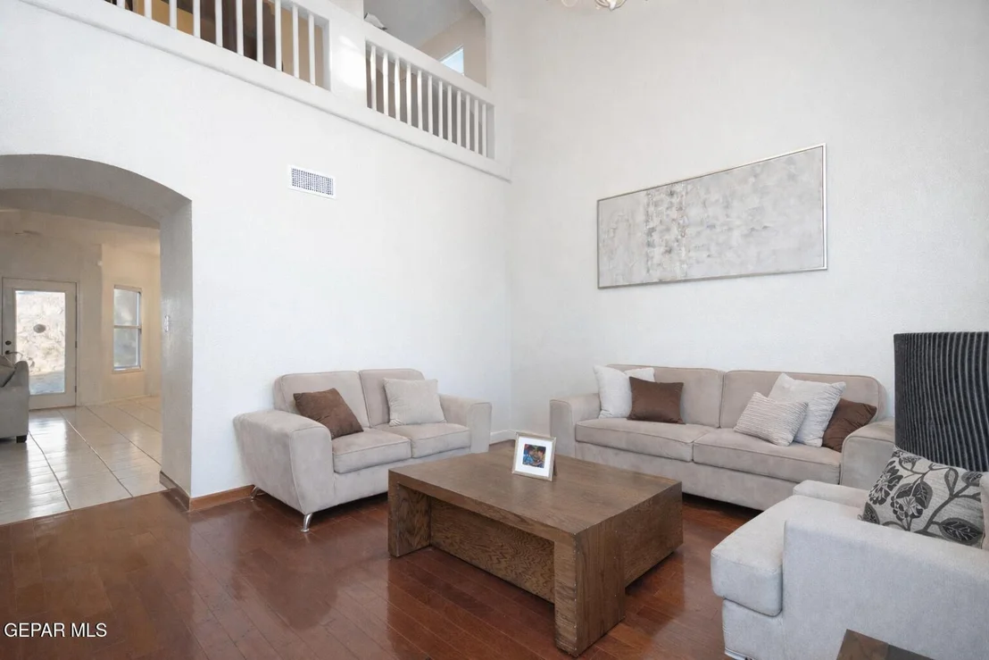 Photo of 253 NORTHBROOK Court