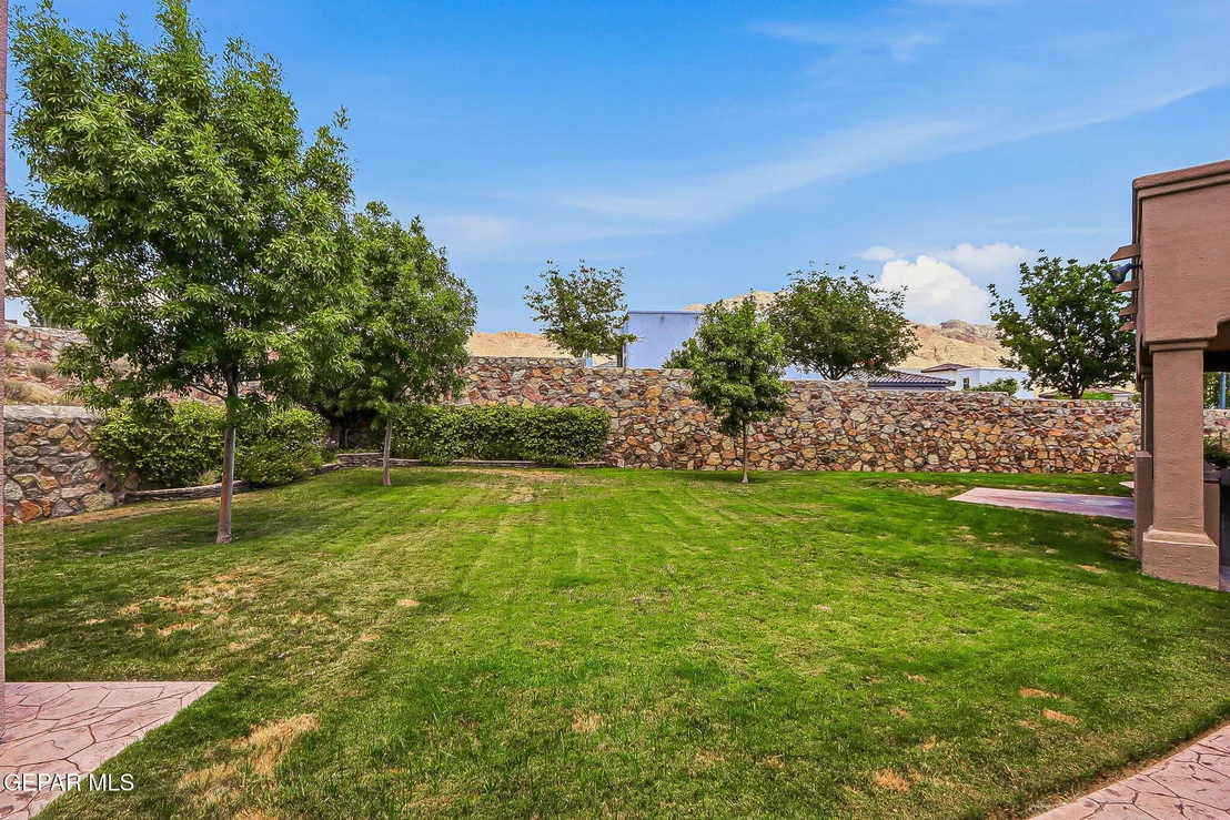 Photo of 6163 FRANKLIN DOVE Avenue