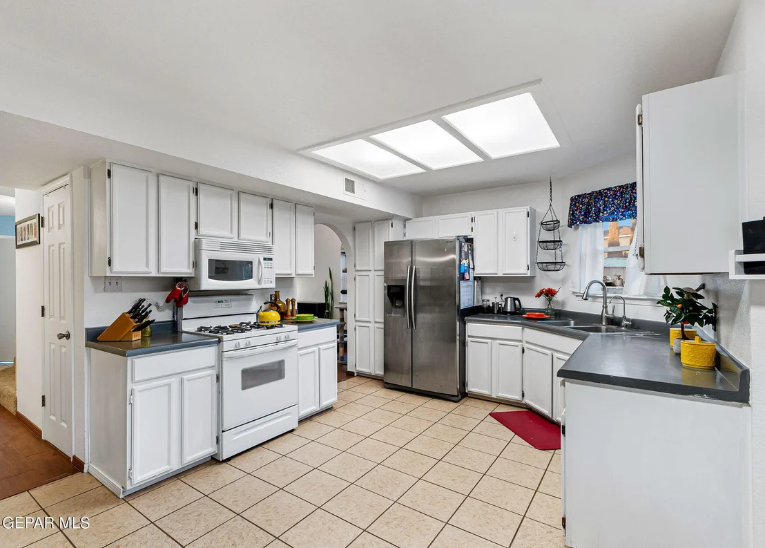 Photo of 550 OLMECA Drive