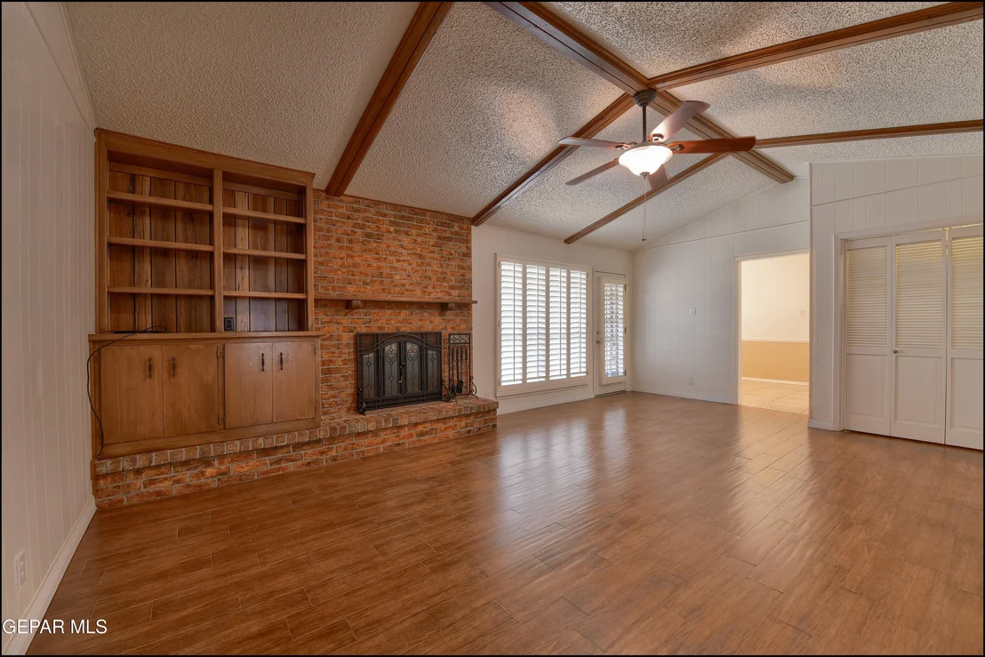Photo of 4635 R L SHOEMAKER Drive