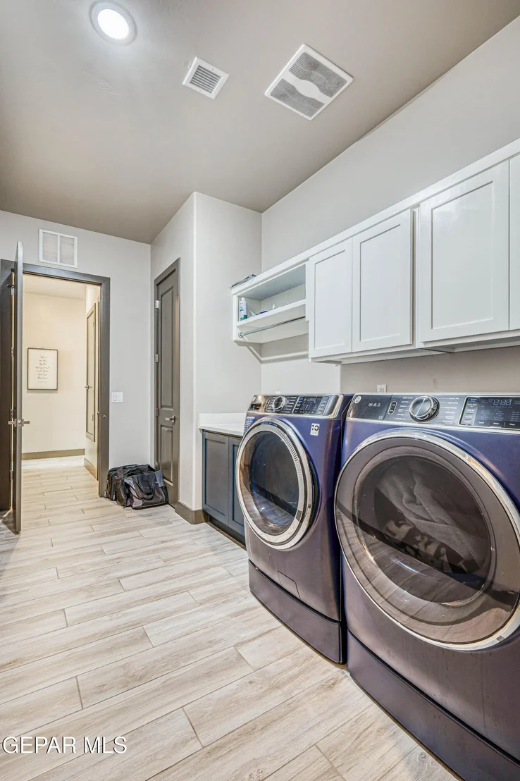 Photo of 7417 Caveson Court
