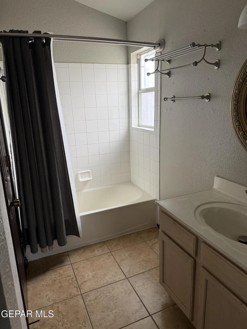 Photo of 3025 OAK TOWER Place