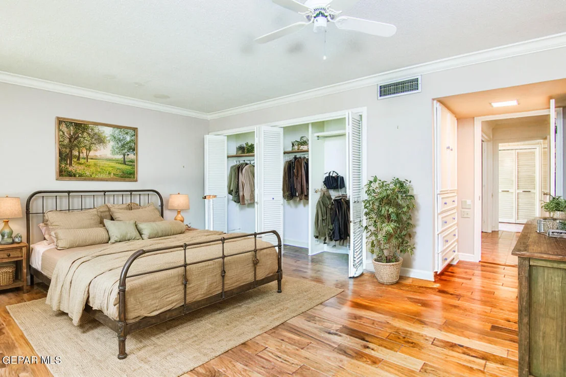 Photo of 6041 TORREY PINES Drive