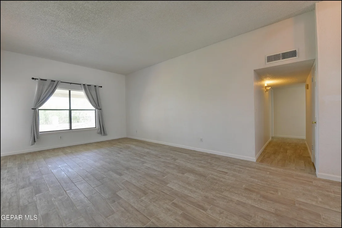 Photo of 829 DULCE TIERRA Drive