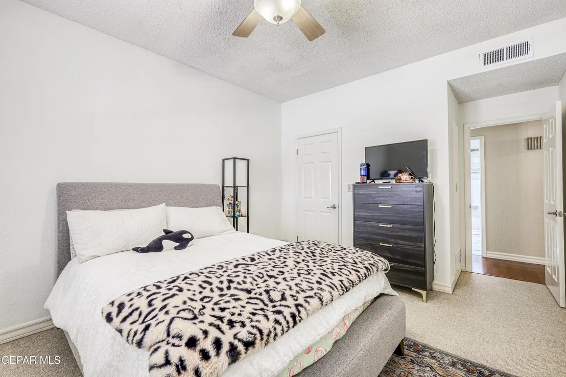 Photo of 7225 Rochester Drive