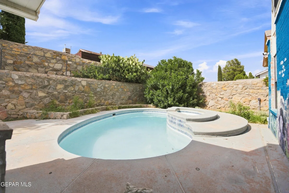Photo of 10769 Pleasant Hill Drive