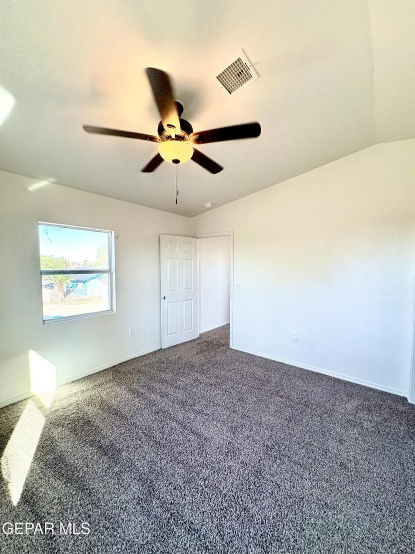 Photo of 11420 DORIS Road