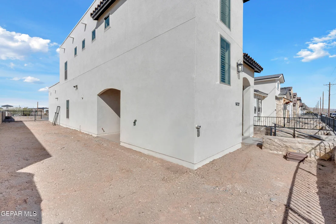 Photo of 14737 PEBBLE HILLS Boulevard