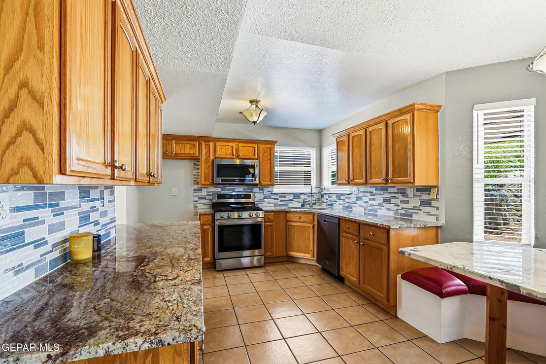 Photo of 6313 FRANKLIN RIDGE Drive