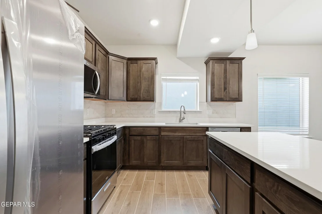 Photo of 3736 MODEL Lane