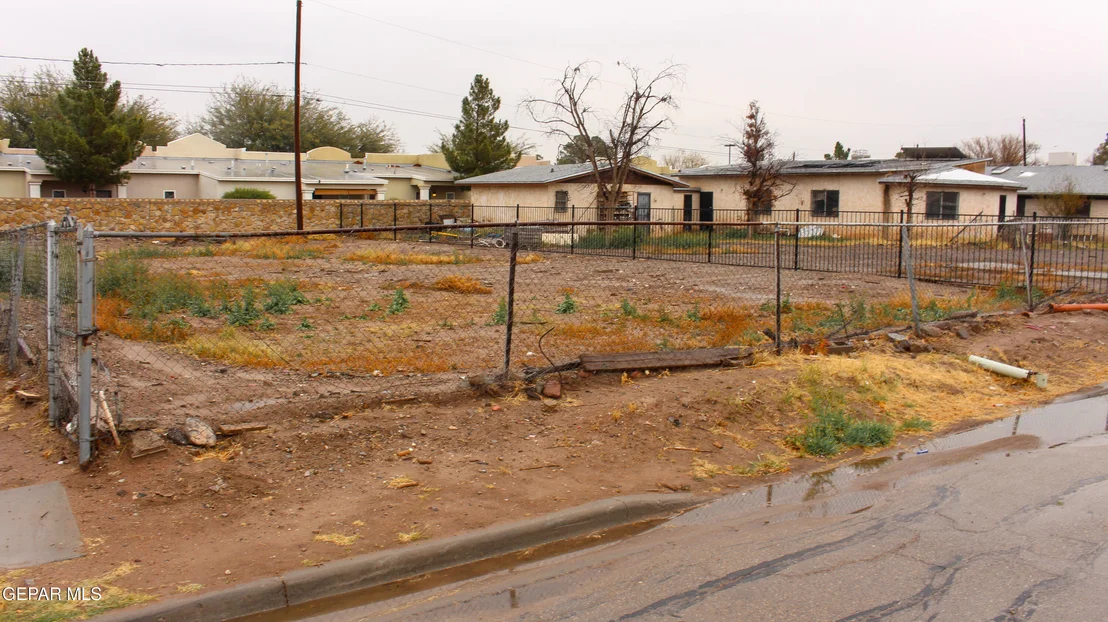 Photo of 8531 VICTOR Lane
