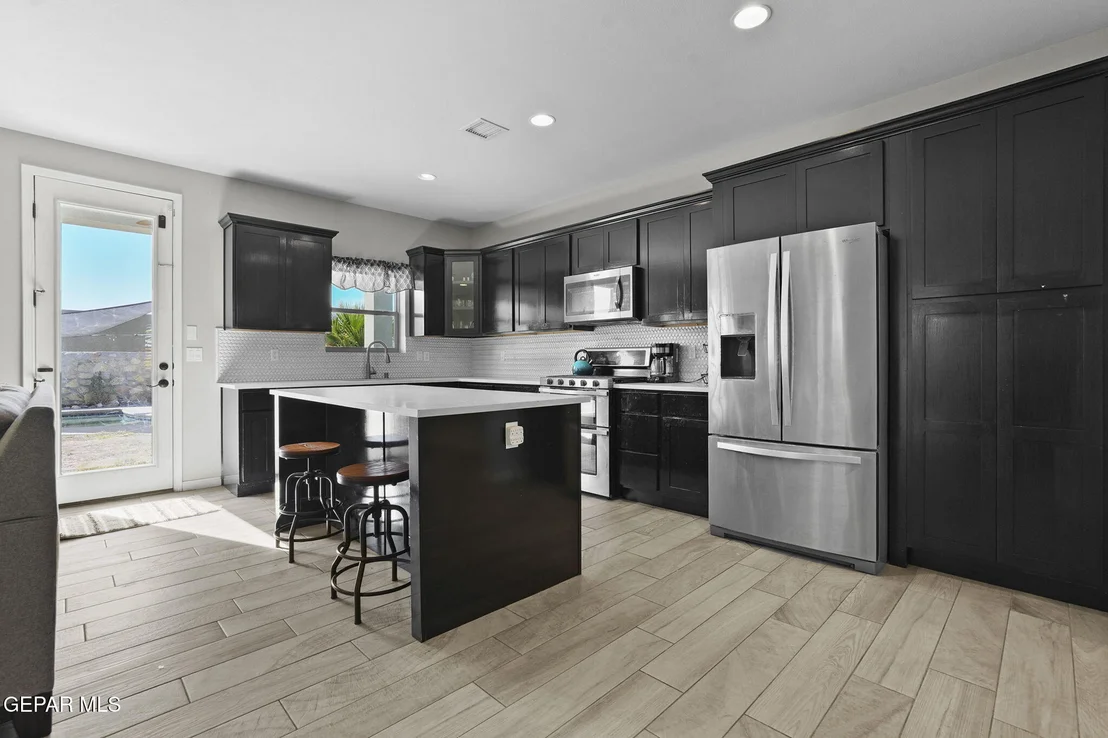 Photo of 3137 RED CREEK
