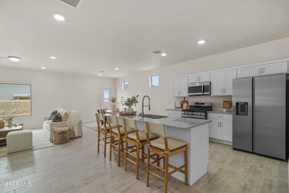 Photo of 13837 Summer Wave Avenue