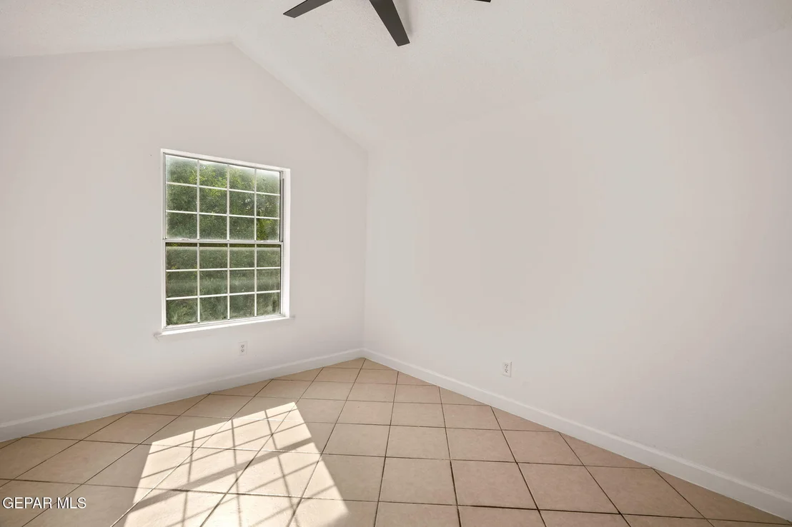 Photo of 12385 Orchard Park