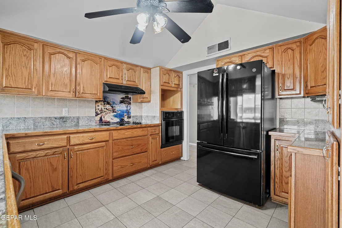 Photo of 805 MARIMBA Drive