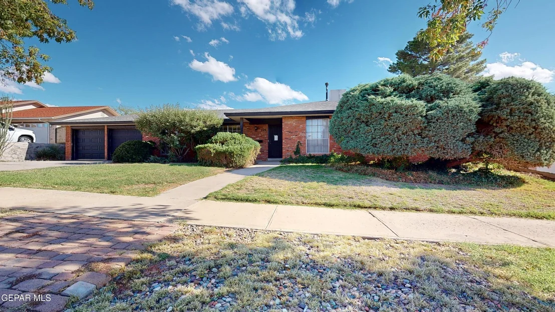 Photo of 720 SOMERSET Drive